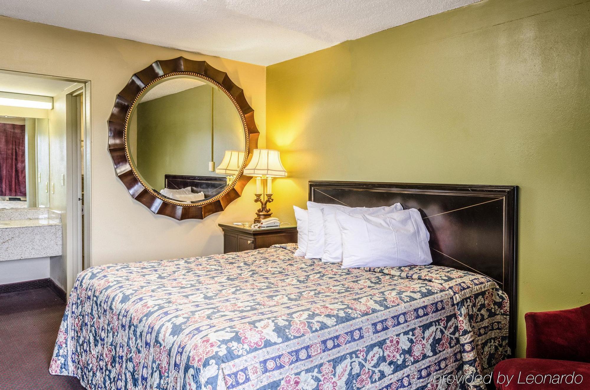 Rodeway Inn Indianola المظهر الخارجي الصورة