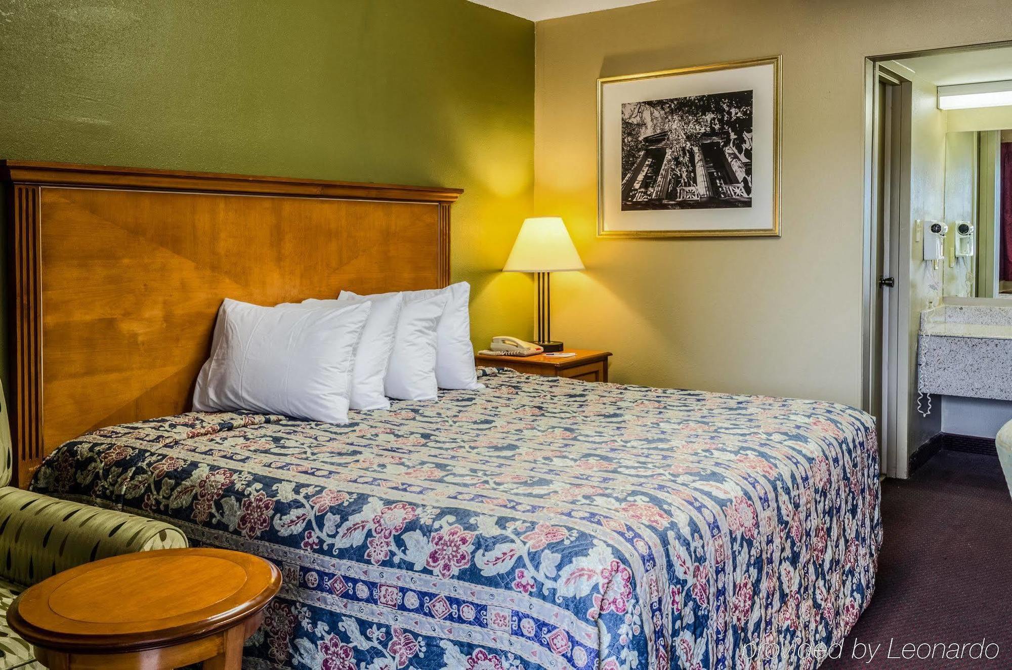 Rodeway Inn Indianola المظهر الخارجي الصورة
