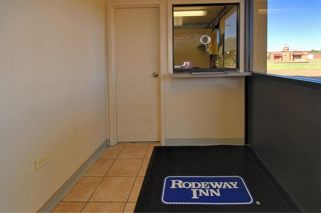 Rodeway Inn Indianola المظهر الخارجي الصورة