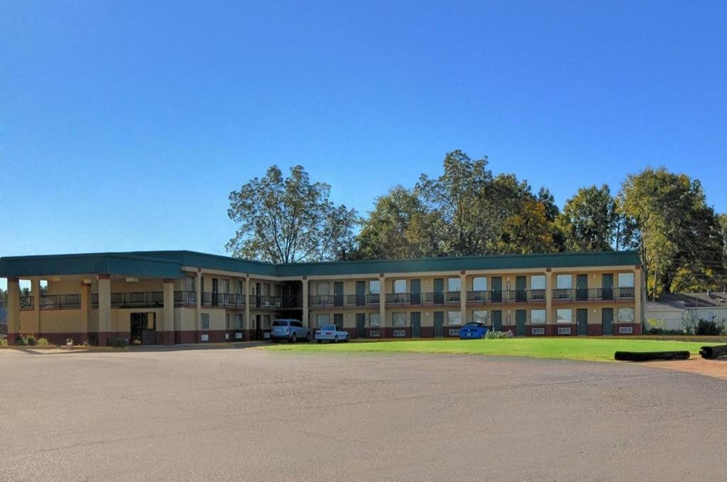 Rodeway Inn Indianola المظهر الخارجي الصورة