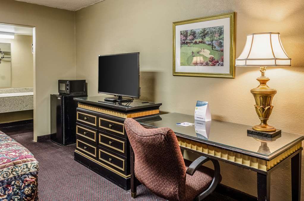 Rodeway Inn Indianola الغرفة الصورة