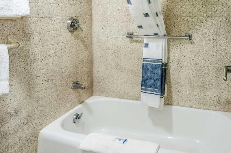 Rodeway Inn Indianola المظهر الخارجي الصورة